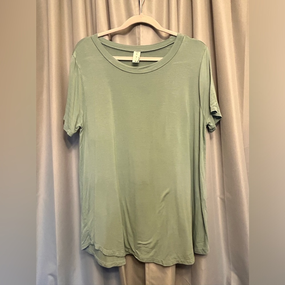 50%off w❤️MTS Women Jigao Bamboo viscose  T-shirt  green Short Sleeve L NWOT #10
